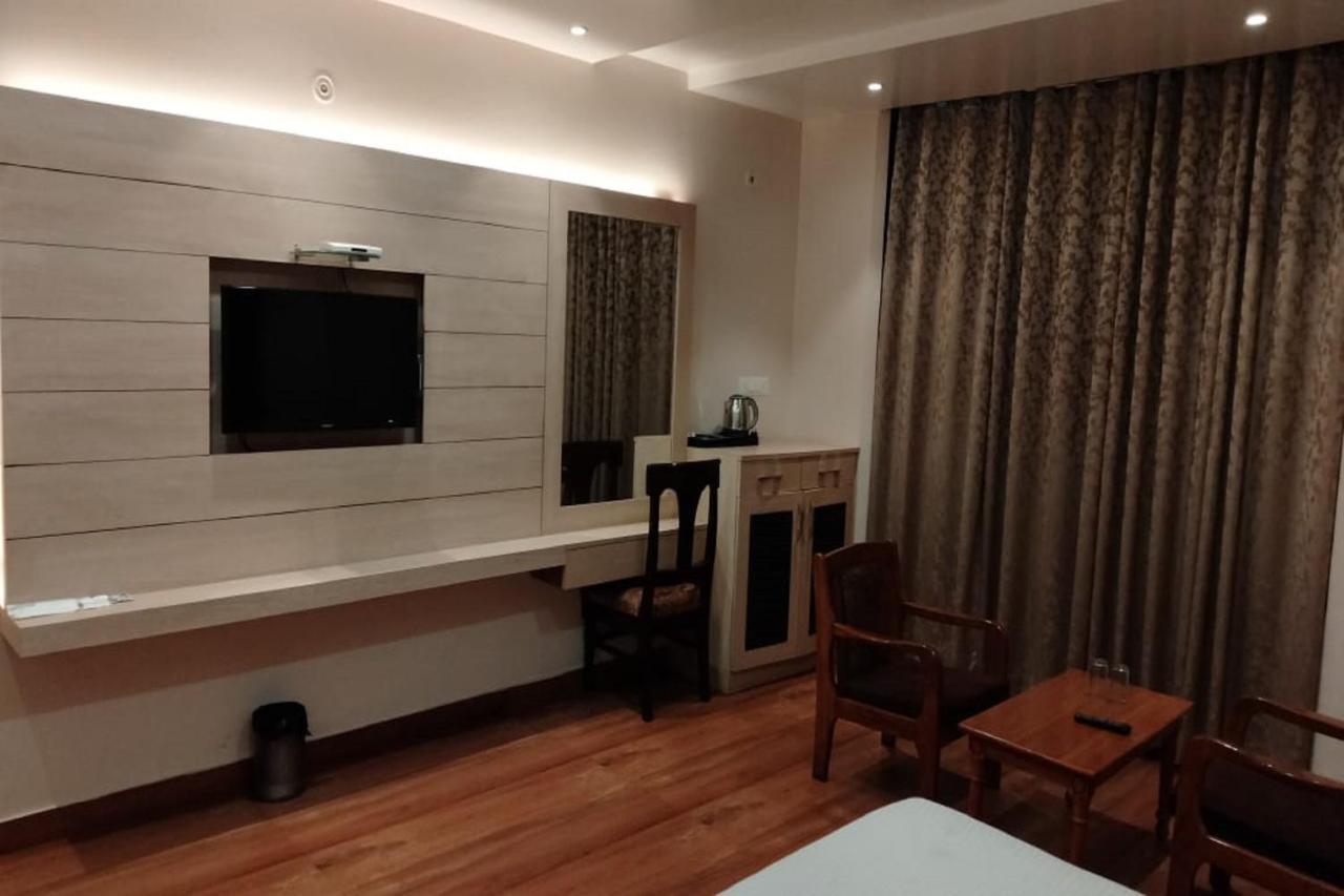 Hotel Park Regency Gorakhpur Exteriér fotografie