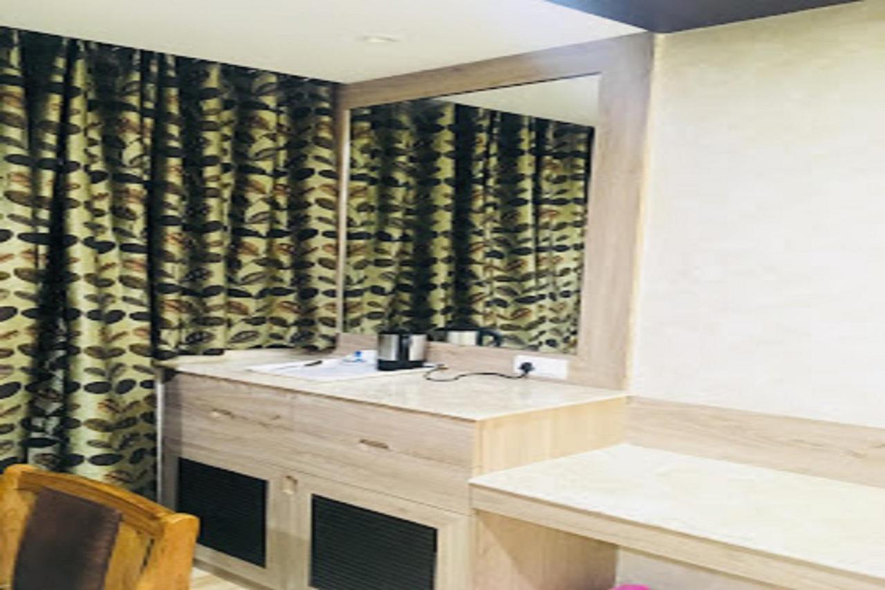 Hotel Park Regency Gorakhpur Exteriér fotografie