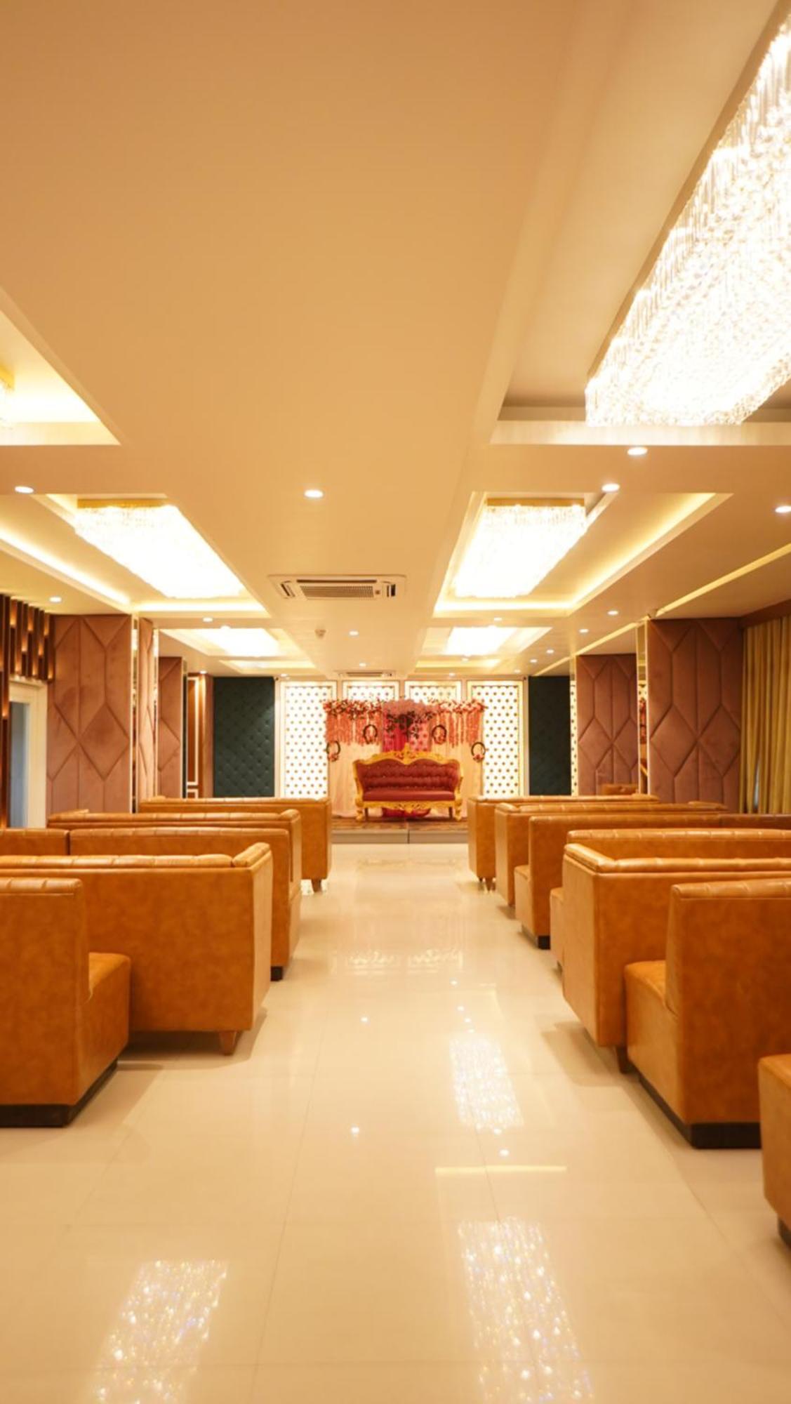 Hotel Park Regency Gorakhpur Exteriér fotografie
